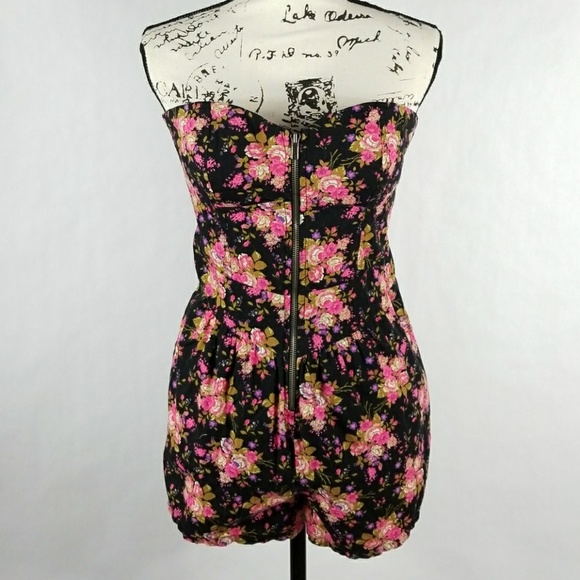 PINK Victoria's Secret Pants - VS Pink black & Pink heart neckline romper Small